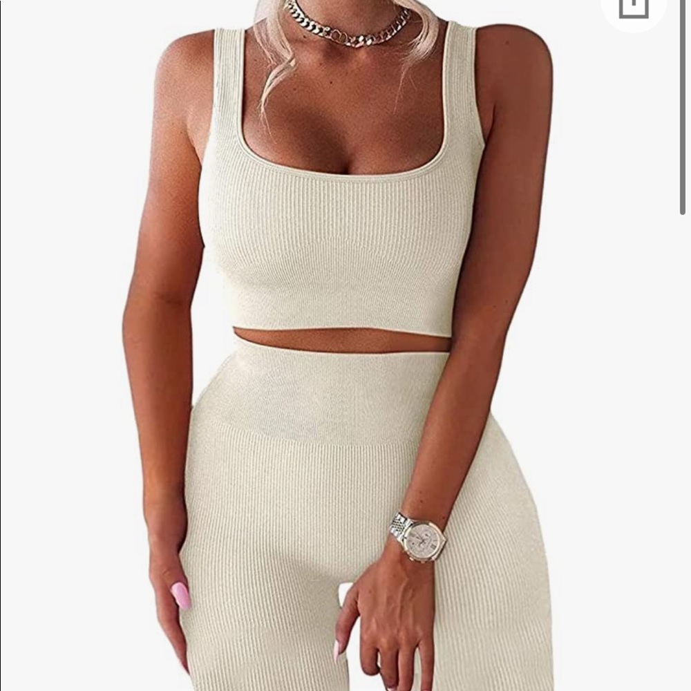 Ribbed Tank and Seamless High Waist leggings - off white color